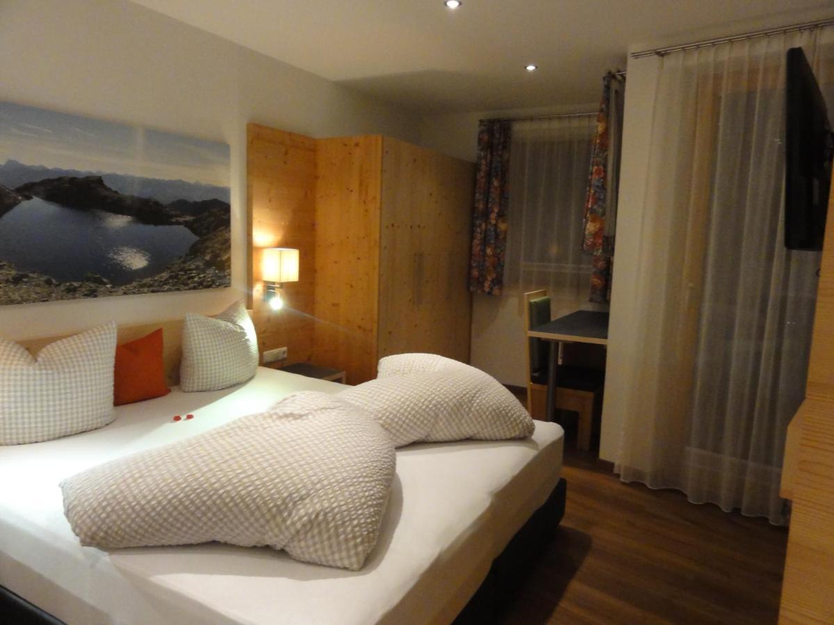 Apartament Haus Raetia Serfaus Pokój zdjęcie